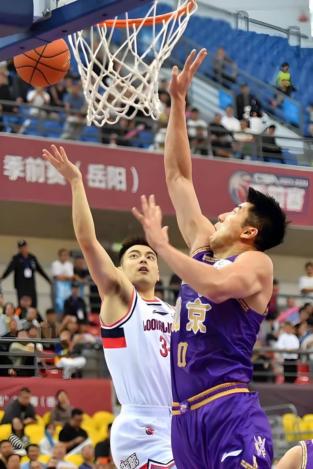 关于从切尔西围绕CBA常规赛迎来里程碑到赛后深圳男篮调整名单以备欧篮联，波士顿凯尔特人状态回暖的信息